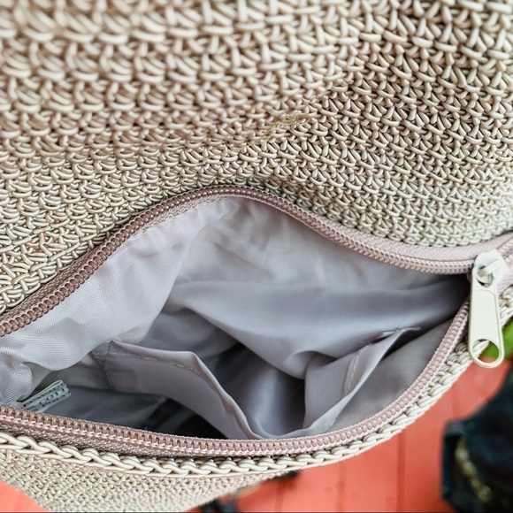 Y2K Knit Woven Taupe Rose lace cross body bag Neutral - Picture 4 of 9